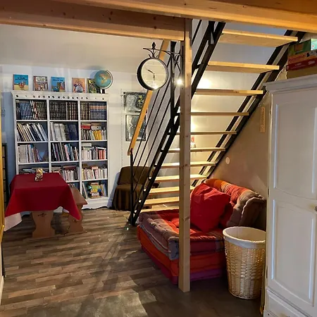 T Apartment