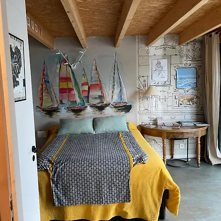 Apartment T *